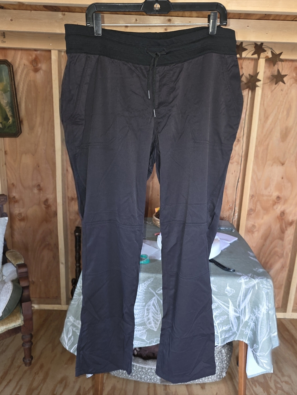 The North Face Black Casual Pants XL (CAP5) - Picture 9 of 9